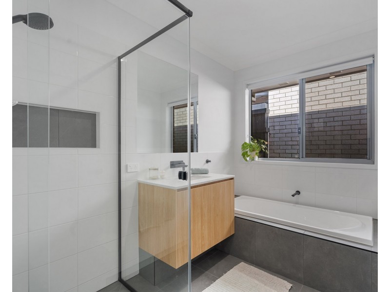 22 Rauburn Street, Thornlands QLD 4164