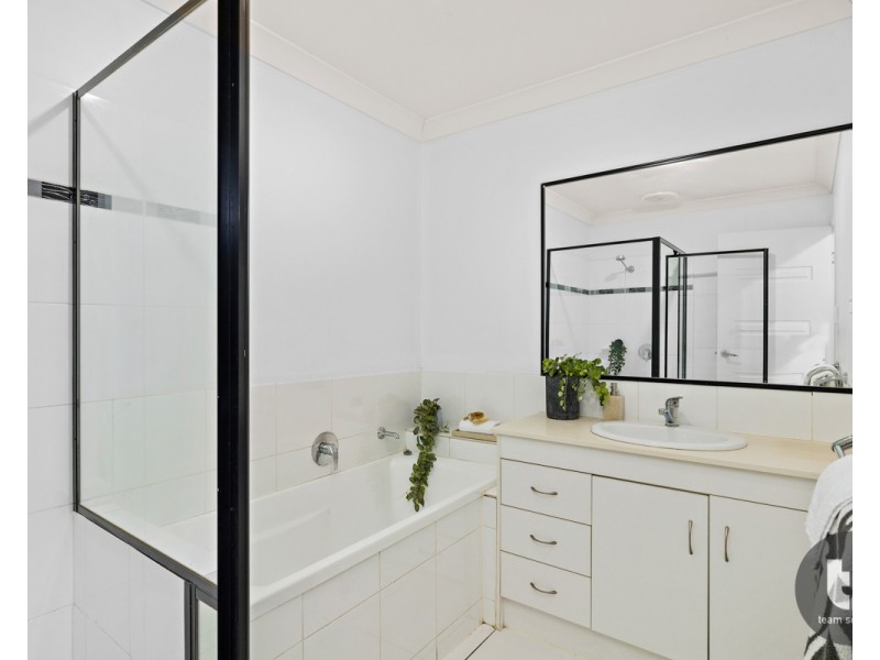 17 Paris Parade, Ormeau QLD 4208