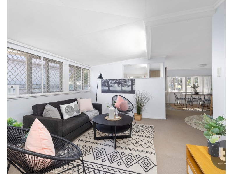 8 White Street, Victoria Point QLD 4165