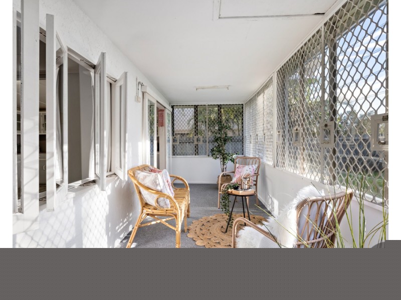 8 White Street, Victoria Point QLD 4165