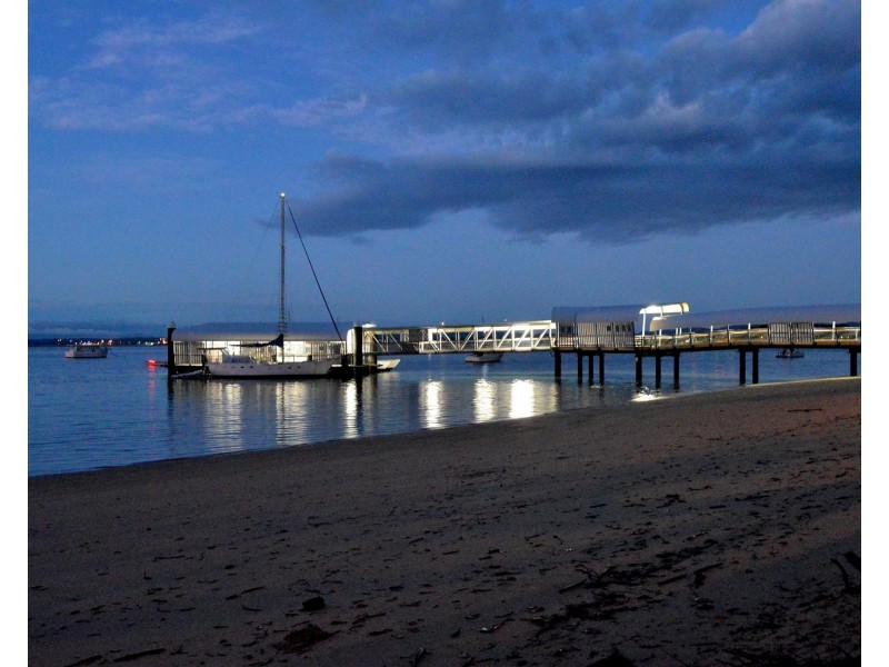 2 Ross Street, Coochiemudlo Island QLD 4184