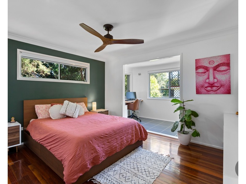 329 Redland Bay Road, Capalaba QLD 4157