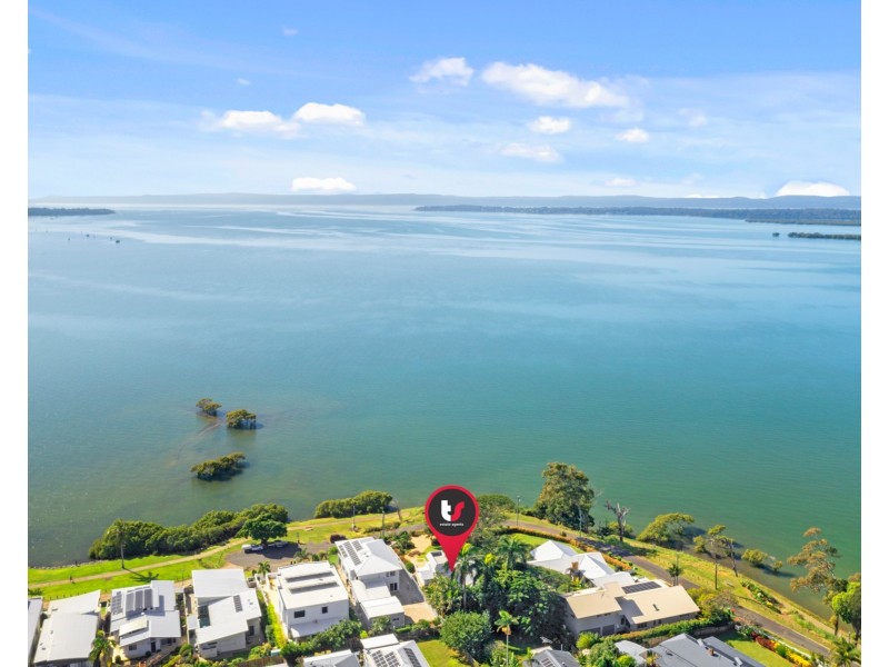 43 Esplanade, Redland Bay QLD 4165