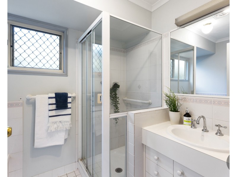 7/11-15 Myra Street, Birkdale QLD 4159