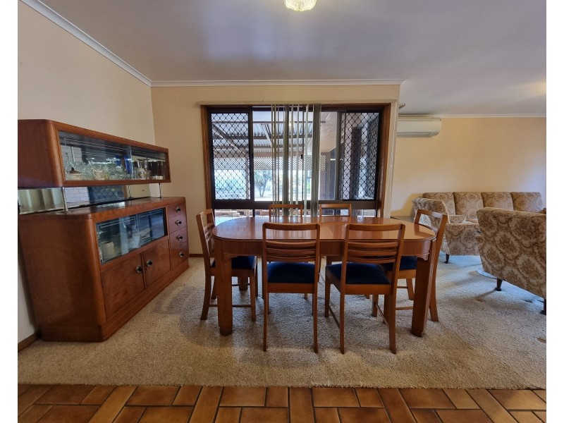 87 Beach Street, Cleveland QLD 4163