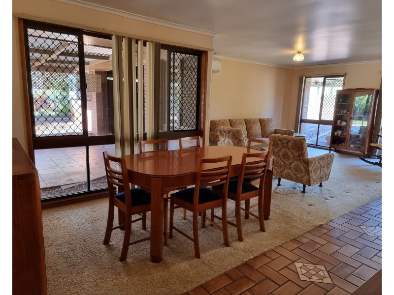 87 Beach Street, Cleveland QLD 4163