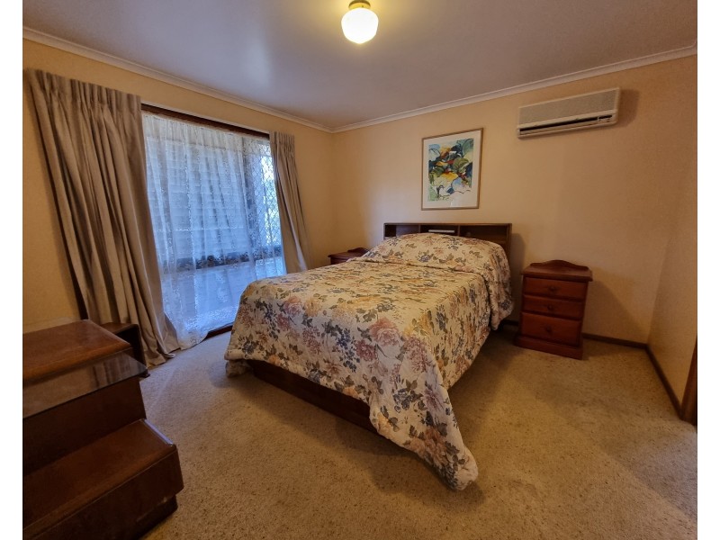 87 Beach Street, Cleveland QLD 4163