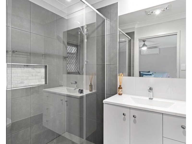 2 Lathro Way, Thornlands QLD 4164