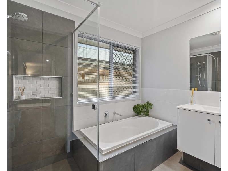 2 Lathro Way, Thornlands QLD 4164