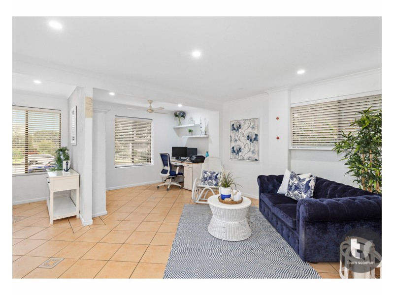 72 Beach Street, Cleveland QLD 4163