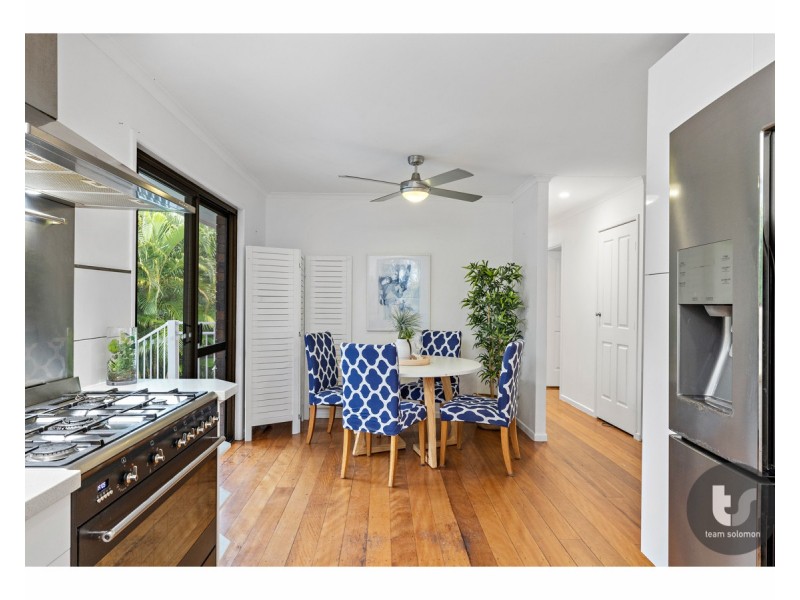 72 Beach Street, Cleveland QLD 4163
