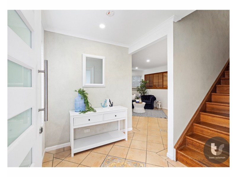 72 Beach Street, Cleveland QLD 4163