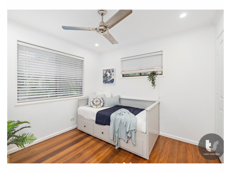 72 Beach Street, Cleveland QLD 4163