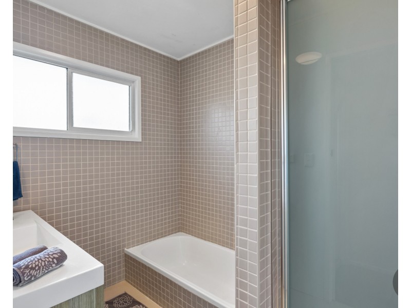 85 Starkey Street, Wellington Point QLD 4160
