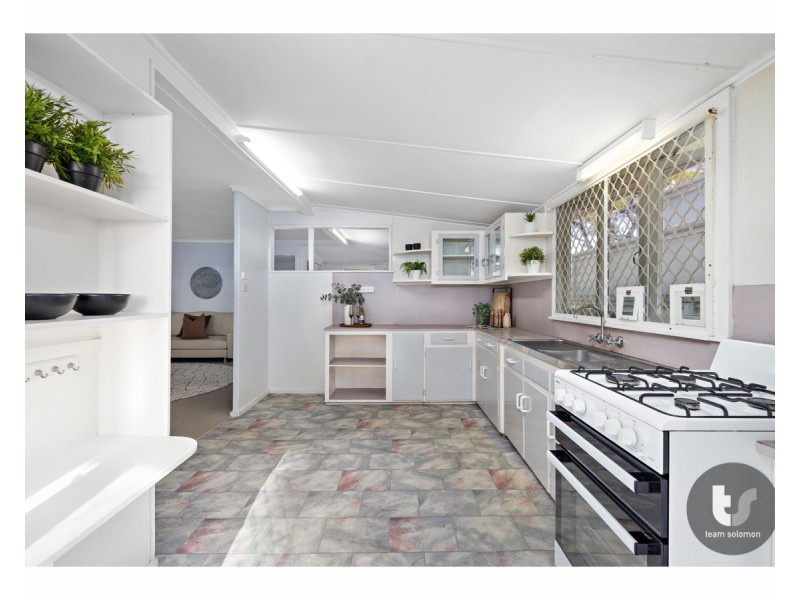 8 White Street, Victoria Point QLD 4165