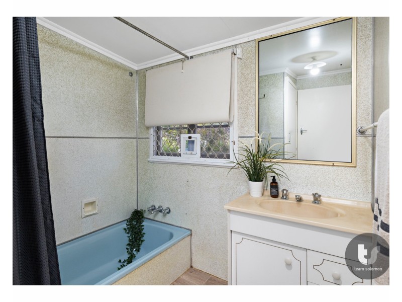 8 White Street, Victoria Point QLD 4165