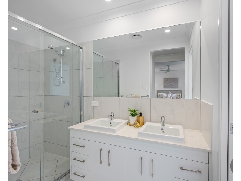 14a Riseborough Terrace, Cleveland QLD 4163