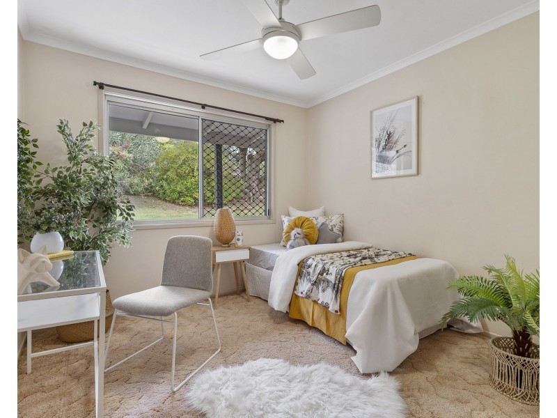 8 Light Street, Springwood QLD 4127