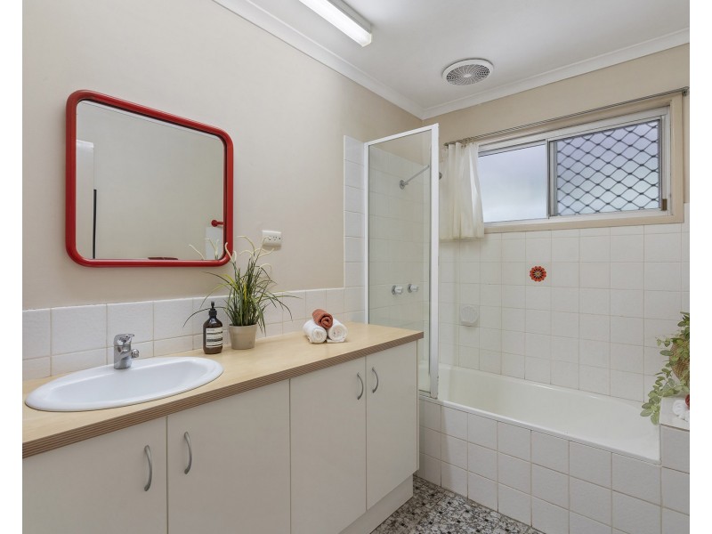 8 Light Street, Springwood QLD 4127