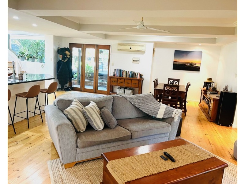 Coochiemudlo Island QLD 4184