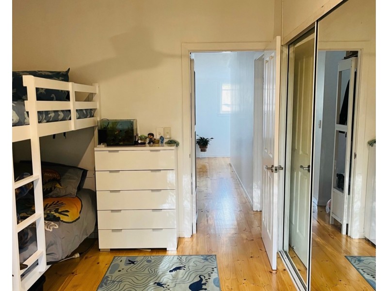 Coochiemudlo Island QLD 4184