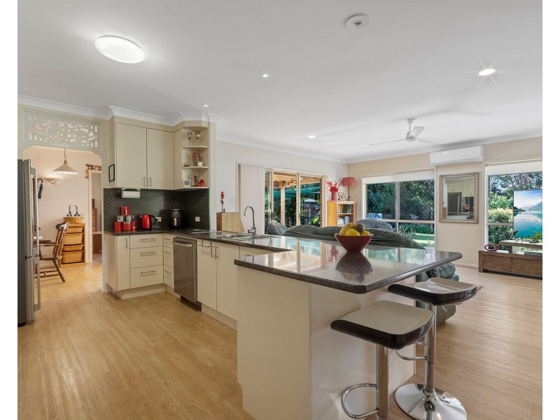 11 Intrepid Drive, Victoria Point QLD 4165