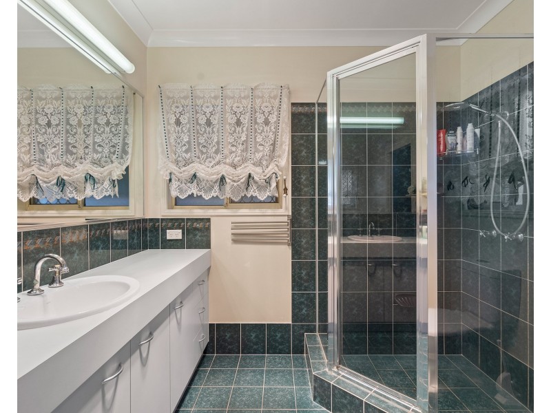 11 Intrepid Drive, Victoria Point QLD 4165