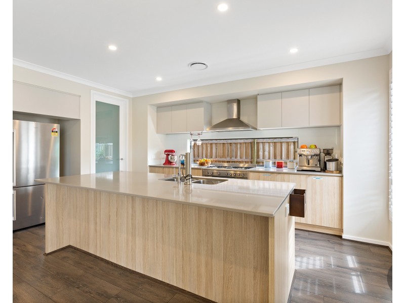 10 Shoreside Close, Birkdale QLD 4159