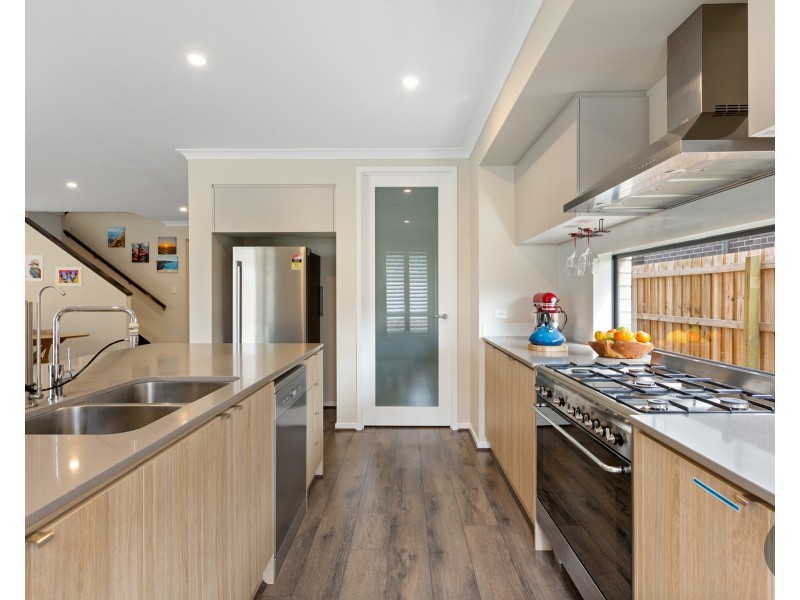 10 Shoreside Close, Birkdale QLD 4159