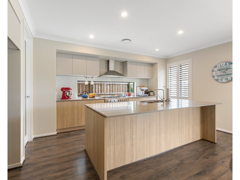10 Shoreside Close, Birkdale QLD 4159