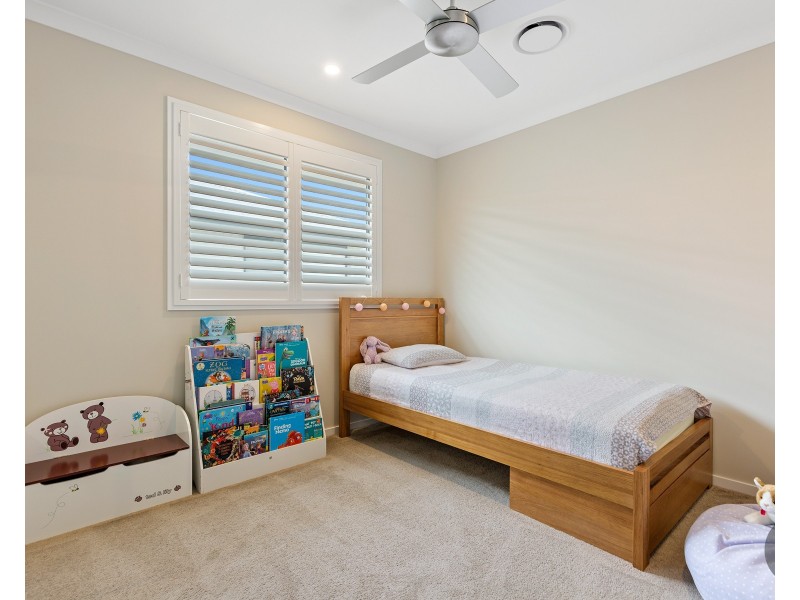 10 Shoreside Close, Birkdale QLD 4159