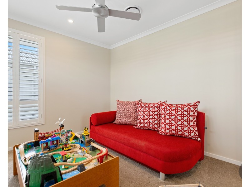 10 Shoreside Close, Birkdale QLD 4159