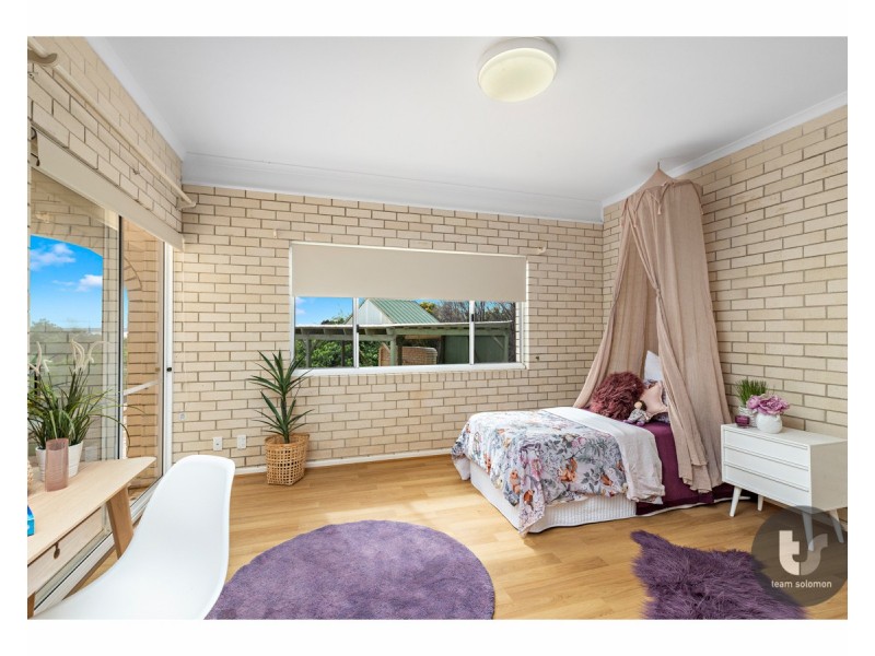 14 Wilson Esplanade, Redland Bay QLD 4165