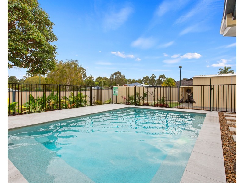 7 Poynter Street, Redland Bay QLD 4165