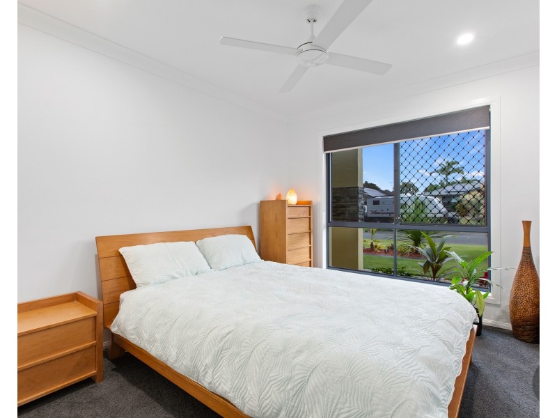7 Poynter Street, Redland Bay QLD 4165