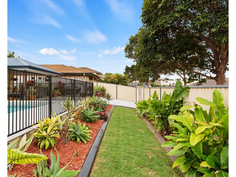 7 Poynter Street, Redland Bay QLD 4165