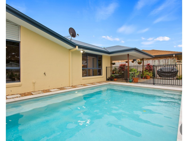 7 Poynter Street, Redland Bay QLD 4165