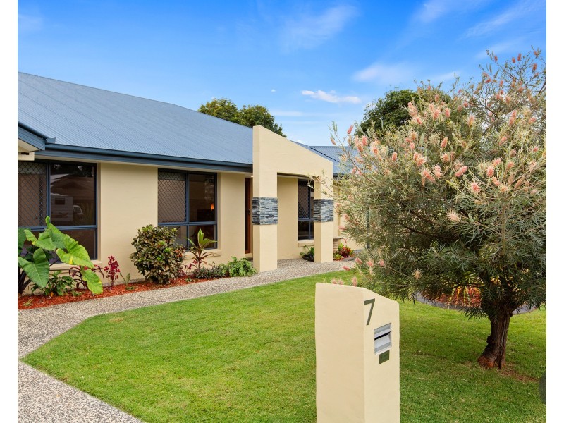 7 Poynter Street, Redland Bay QLD 4165