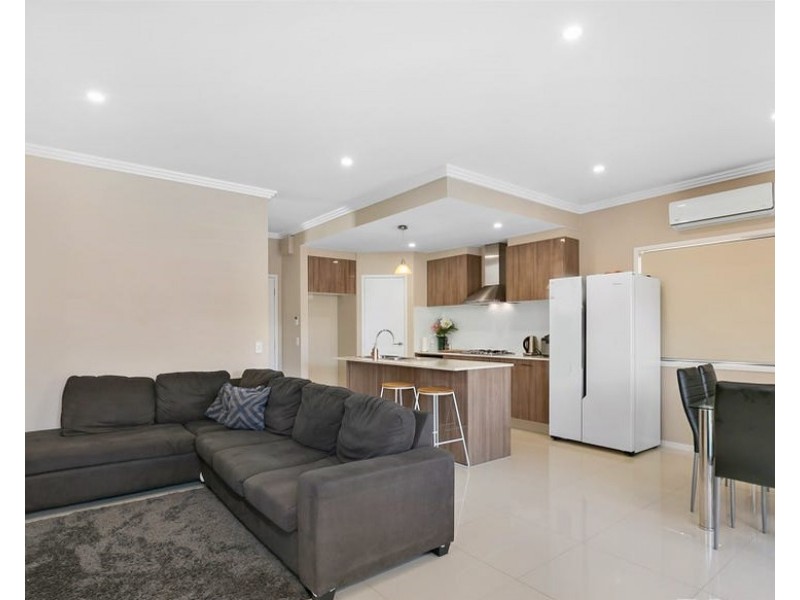 1/27 Freeth Street East, Ormiston QLD 4160