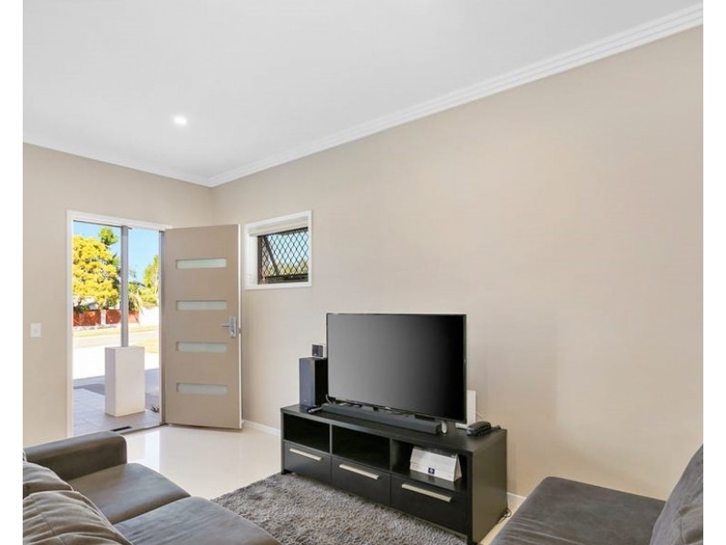1/27 Freeth Street East, Ormiston QLD 4160