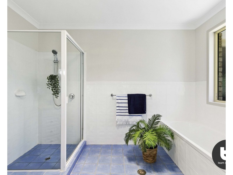 118 Cove Boulevard, River Heads QLD 4655