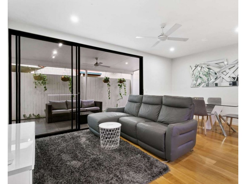 1/19 Howard Street, Morningside QLD 4170