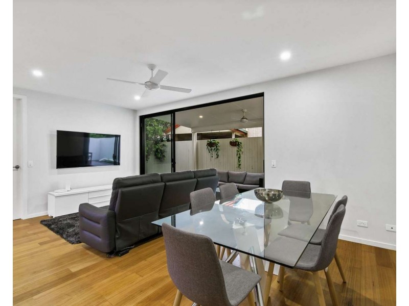 1/19 Howard Street, Morningside QLD 4170