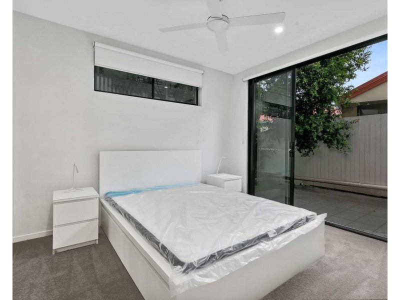 1/19 Howard Street, Morningside QLD 4170