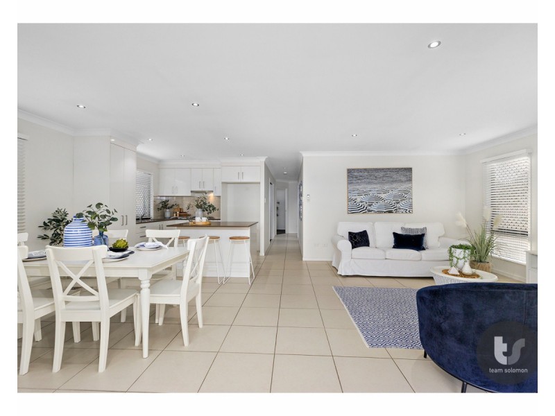 61 Ferry Road, Thorneside QLD 4158