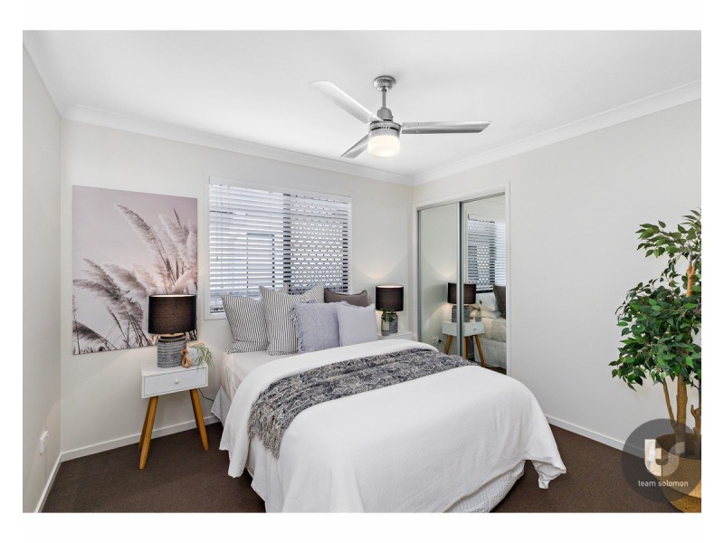 61 Ferry Road, Thorneside QLD 4158