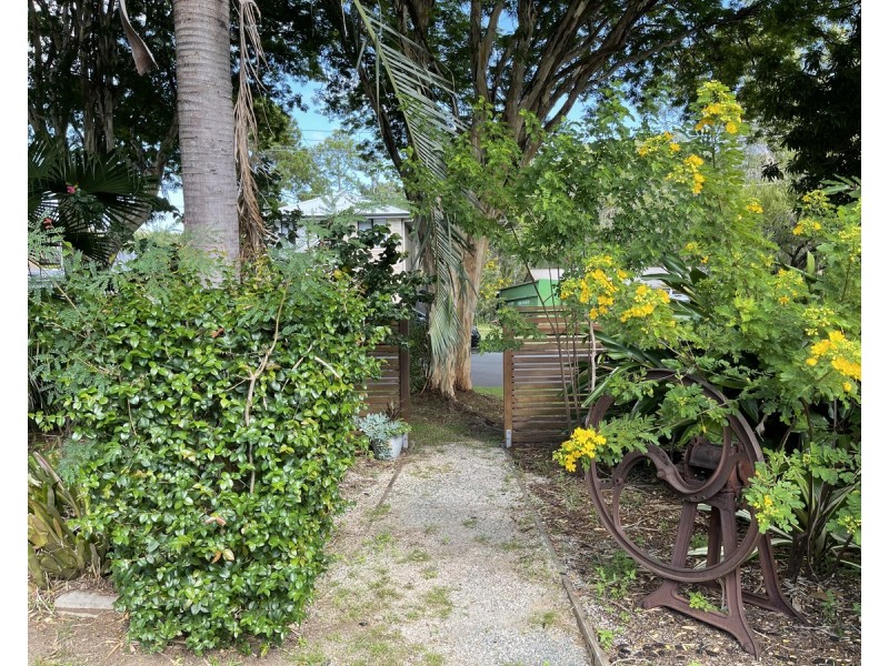 4 Tanderra Street, Cleveland QLD 4163