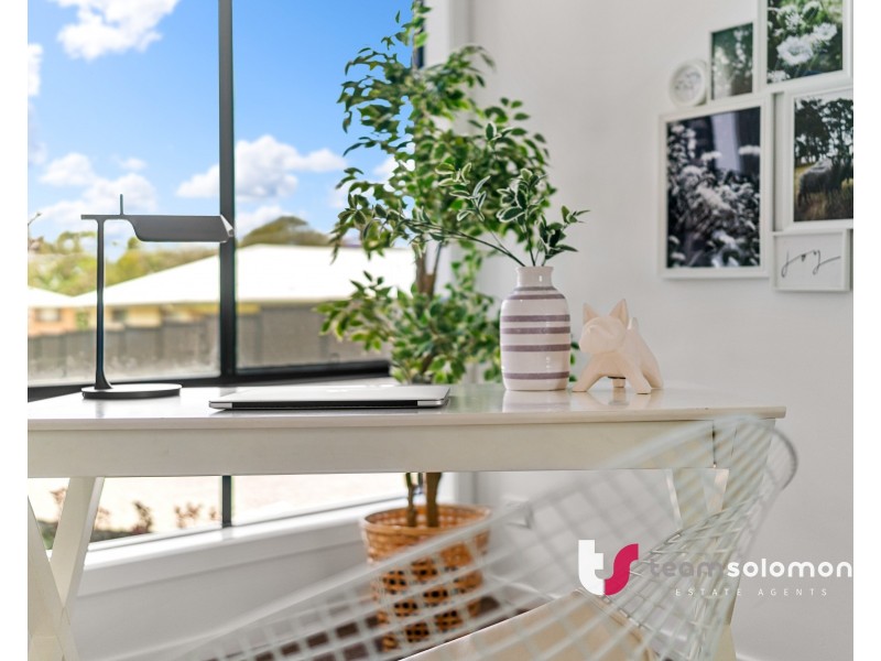 27 Lawn Terrace, Capalaba QLD 4157