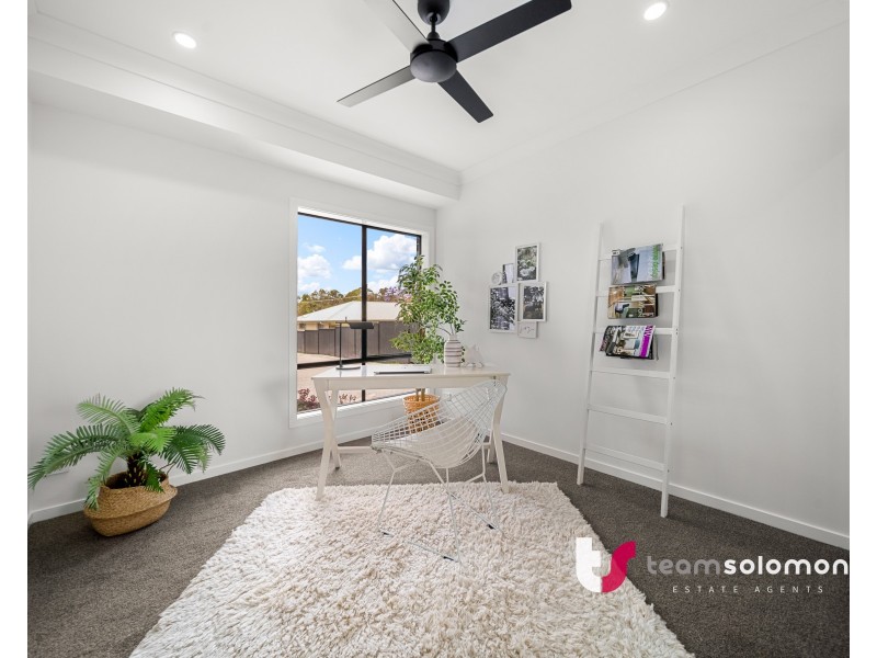 27 Lawn Terrace, Capalaba QLD 4157