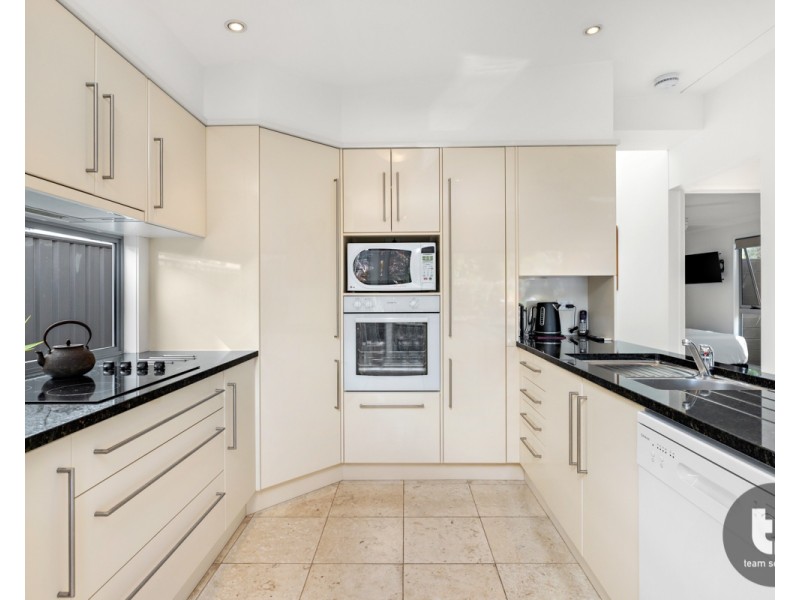 19 Water Street, Cleveland QLD 4163